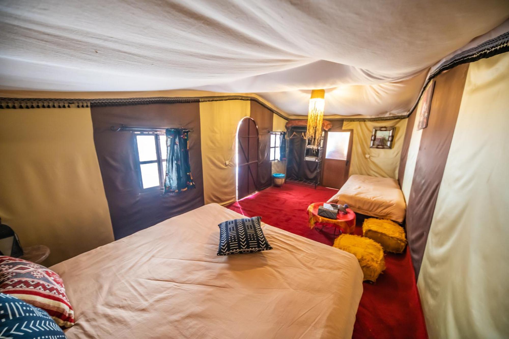 Aladdin Desert Camp - Mhamid Erg Chigaga Escape Lodge *