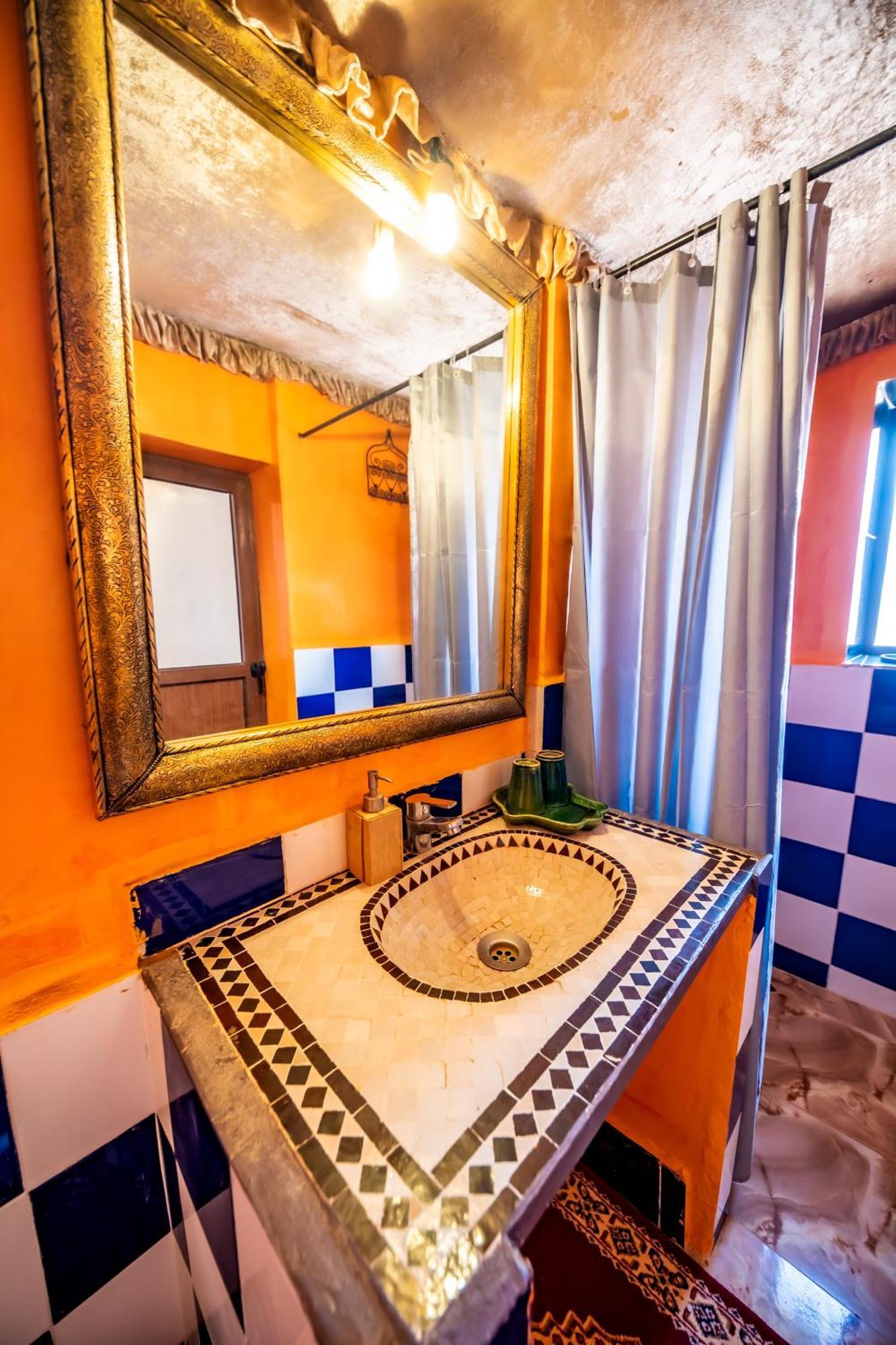 Aladdin Desert Camp - Mhamid Erg Chigaga Escape Lodge El Gouera